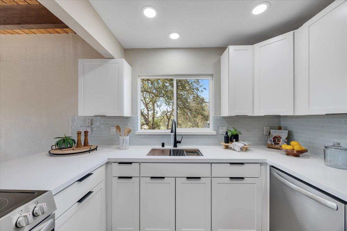 512 Bret Harte Drive