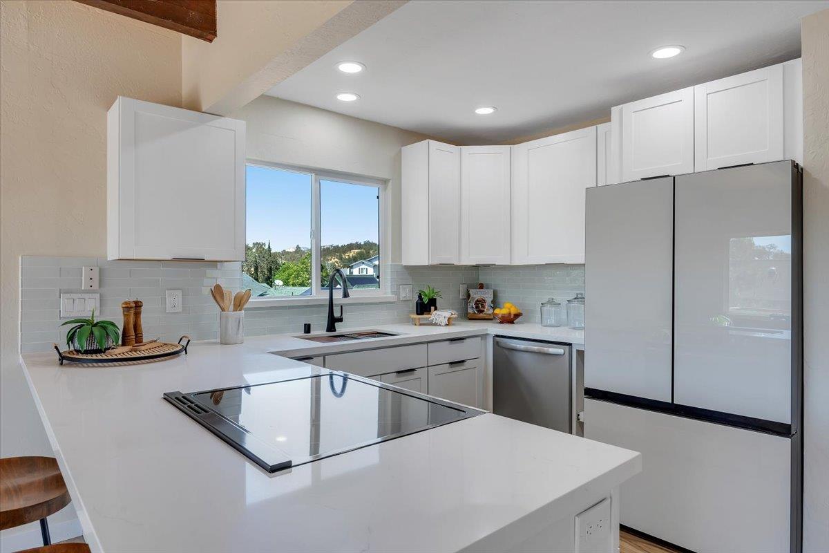 512 Bret Harte Drive