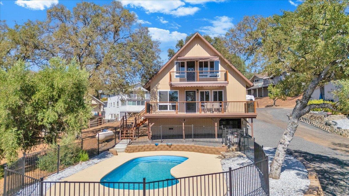 512 Bret Harte Drive