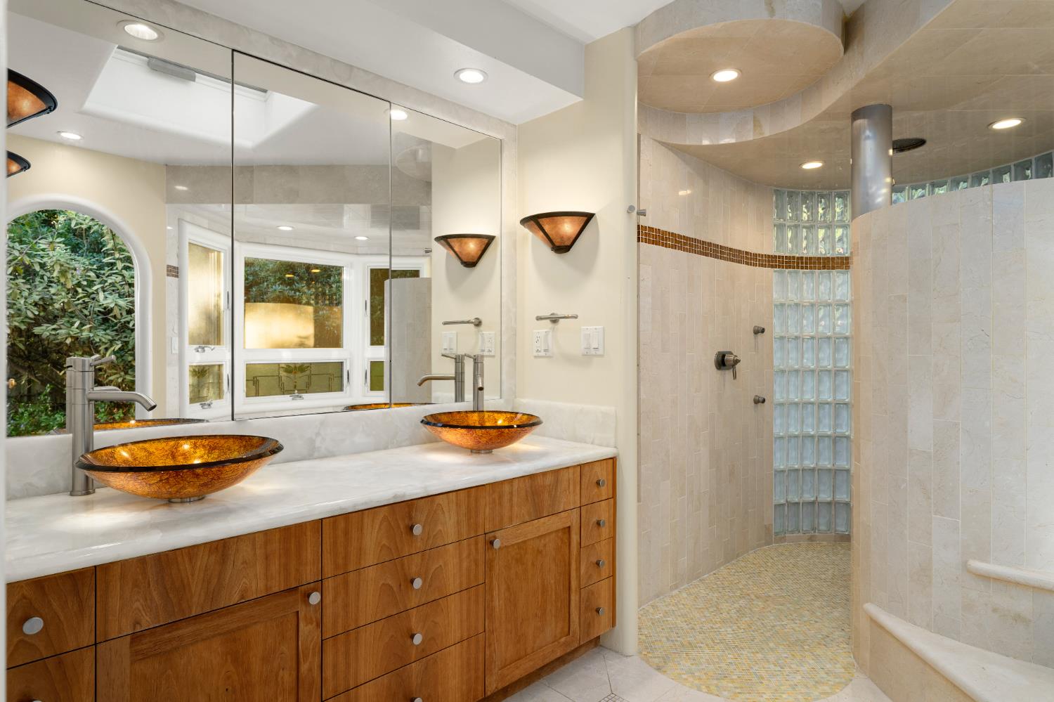 1810 Country Club Drive