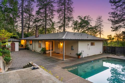 1810 Country Club Drive Placerville CA 95667