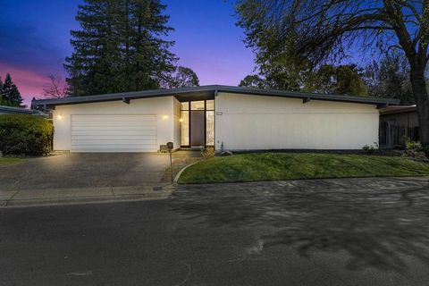 MLS: 225033406