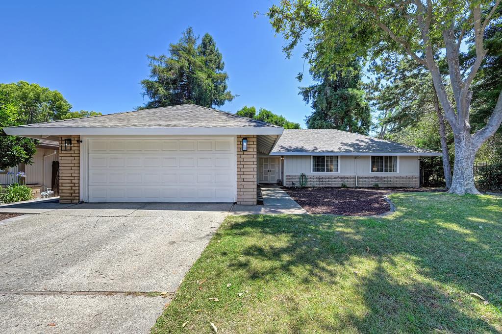 5445 Elsinore Way