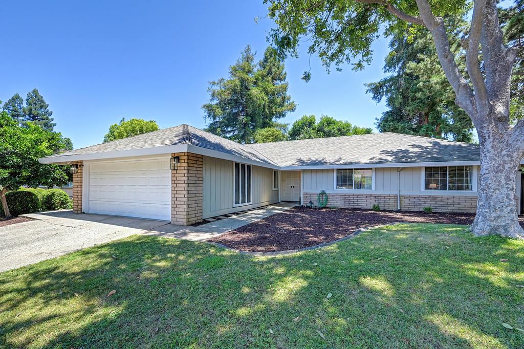 5445 Elsinore Way