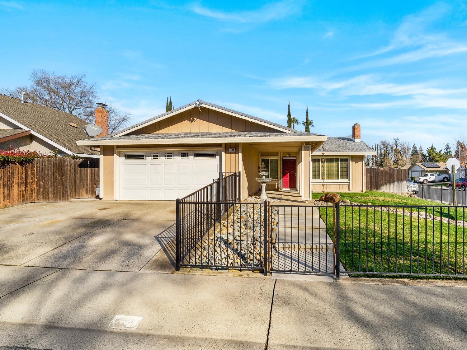 1444 Klamath River Drive