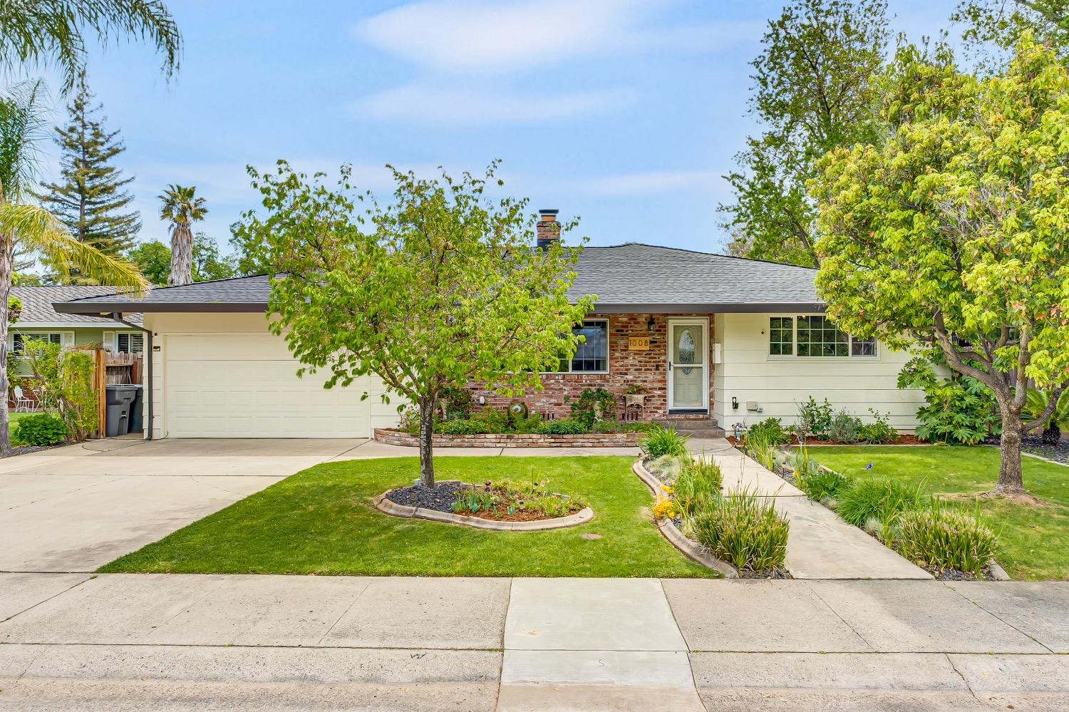 1008 Audrey Way