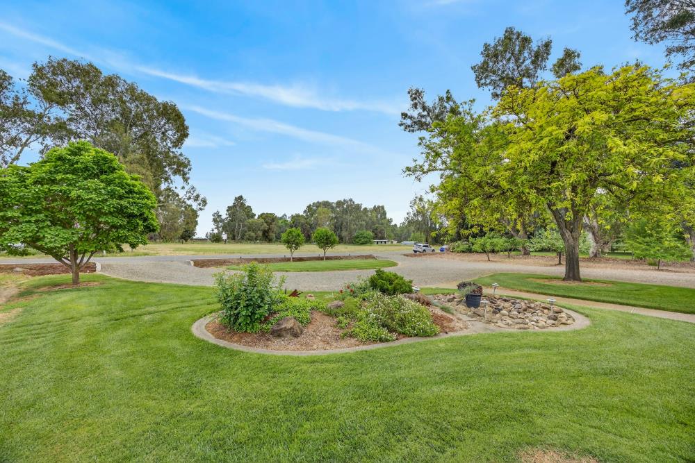 35670 Yellowstone Avenue