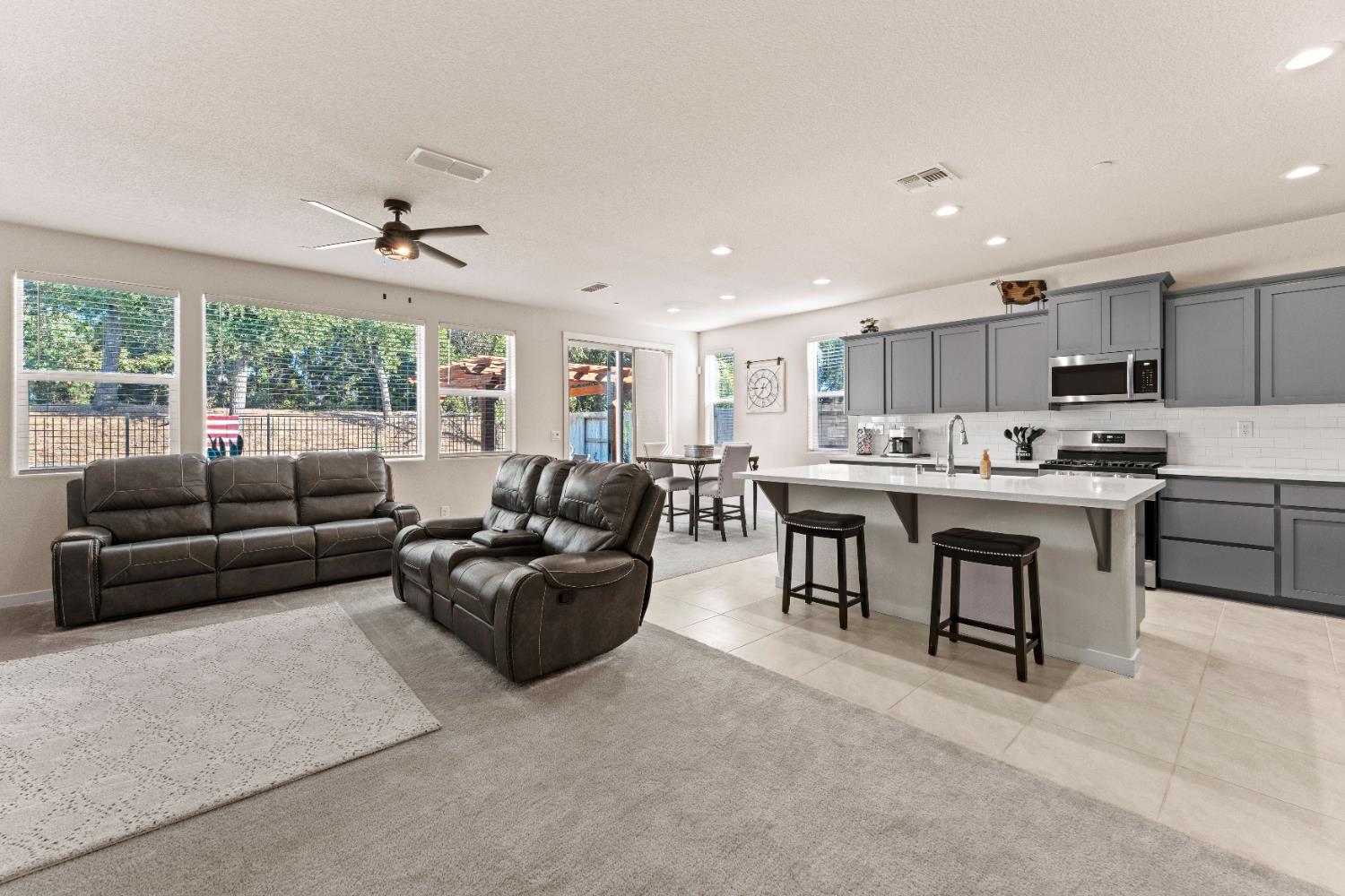 733 Pacific Grove Way