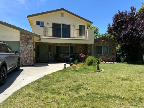 3621 W country club Lane Sacramento CA 95821