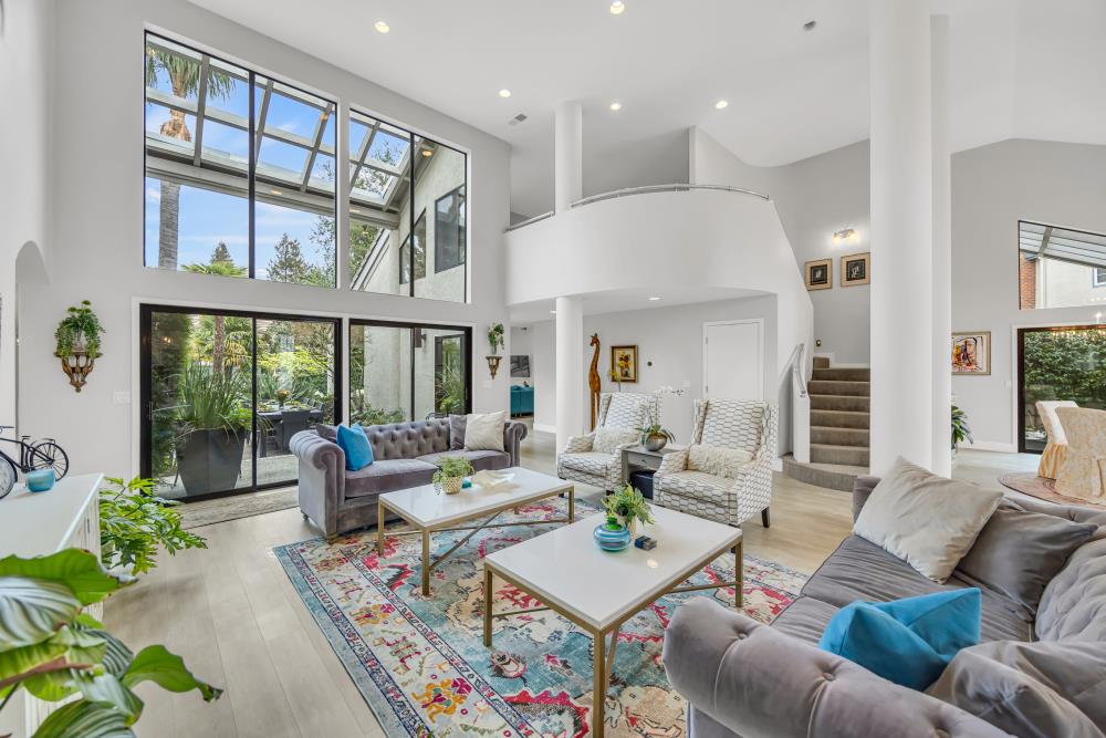 943 Shore Breeze Drive