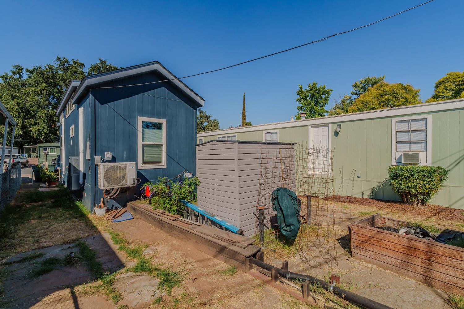 1311 W Marlette 56