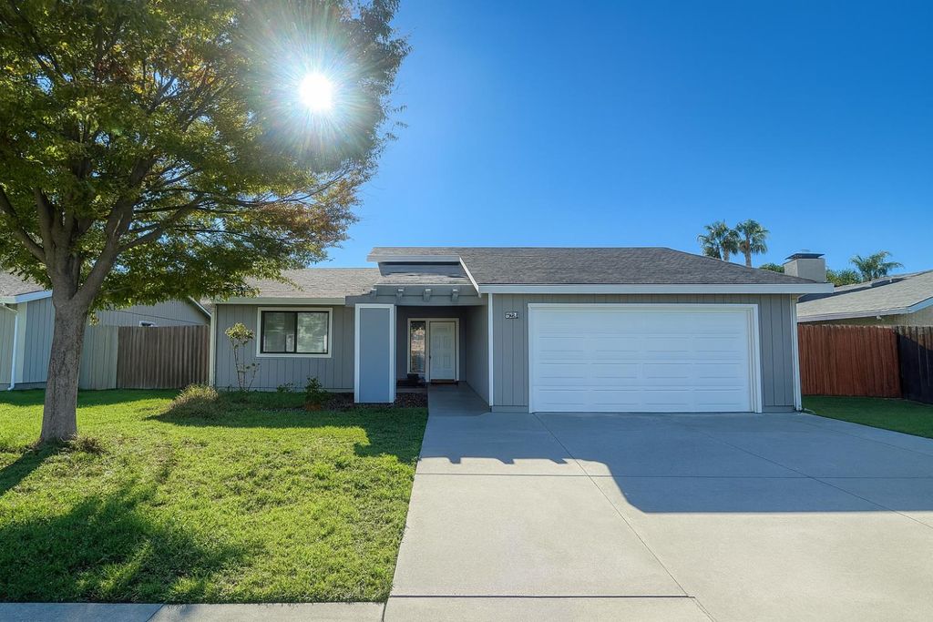 Photo of 5260 Euler Way, Sacramento, CA 95823 (MLS # 225146529)