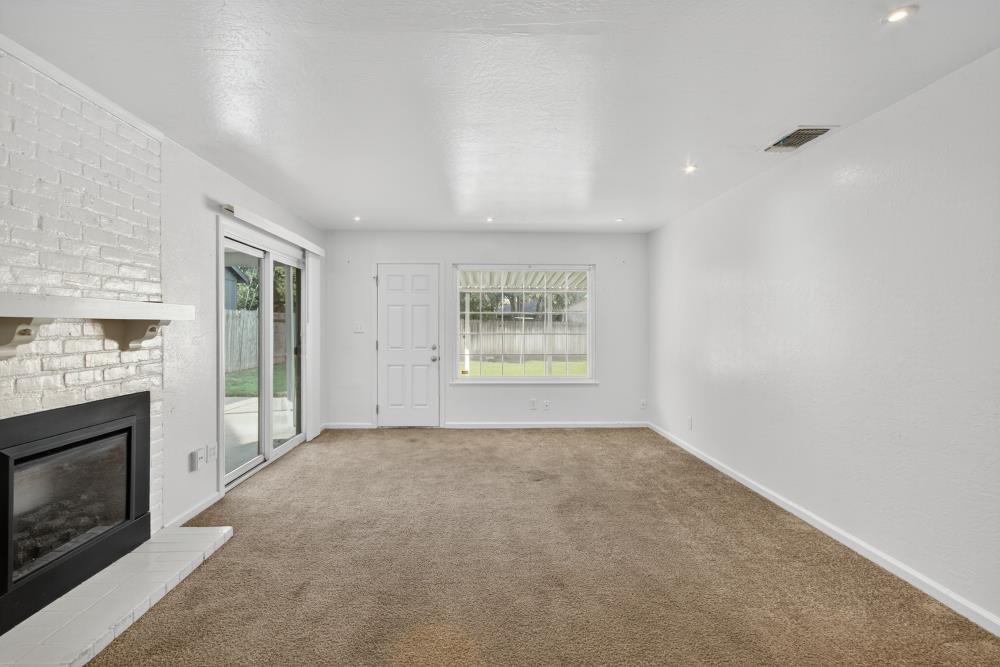 1341 Greenhills Road