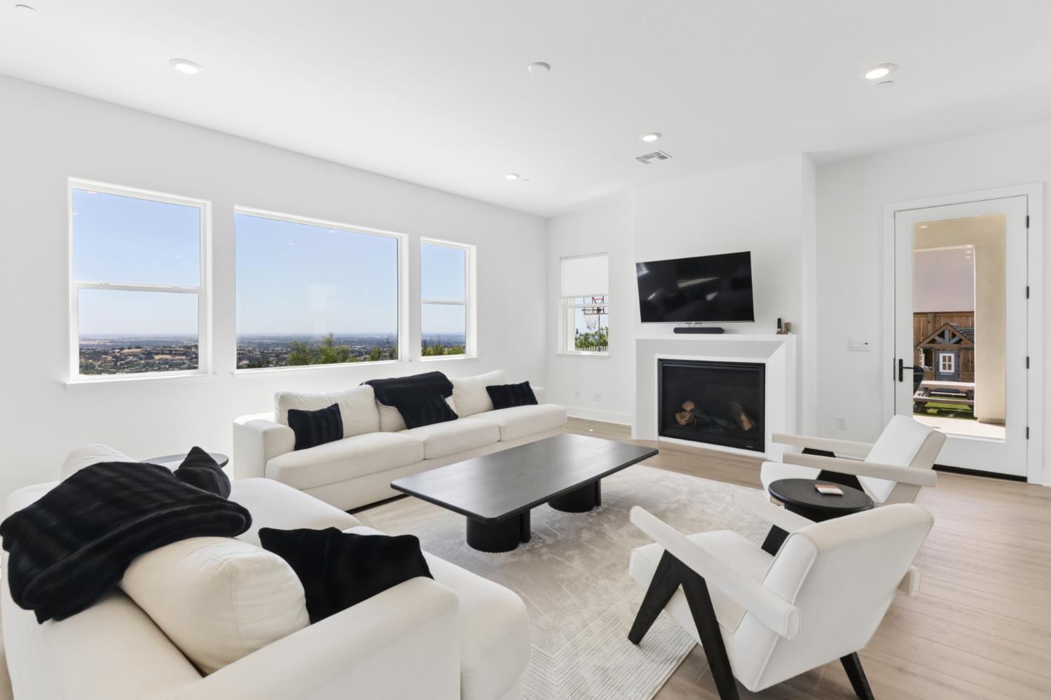 3254 beatty dr