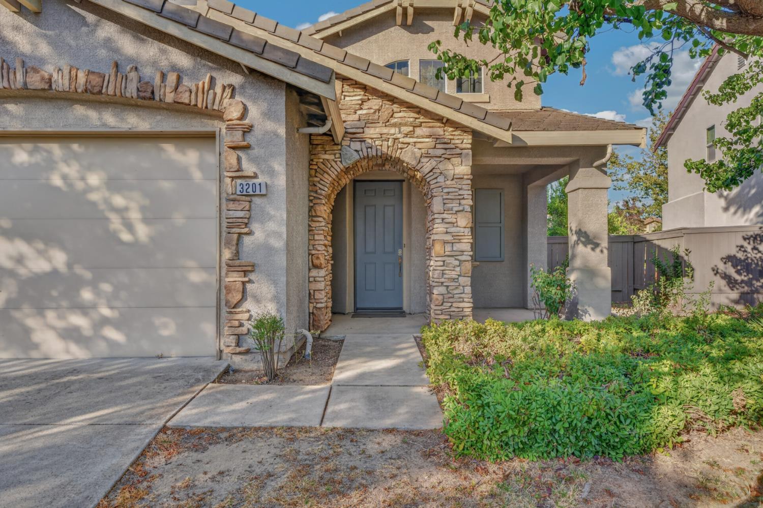 3201 Claudine Court