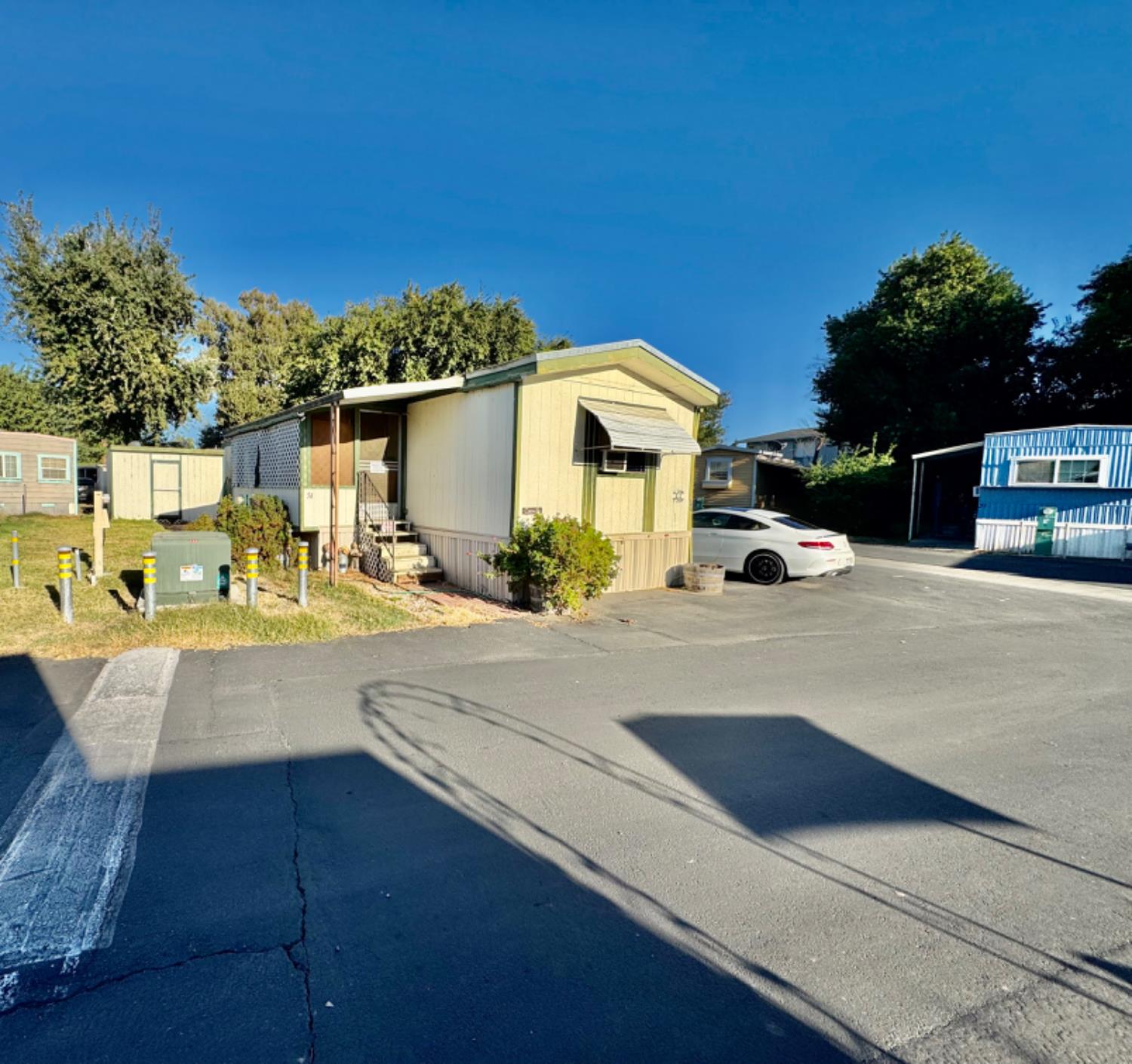 1523 N Beale Road 54