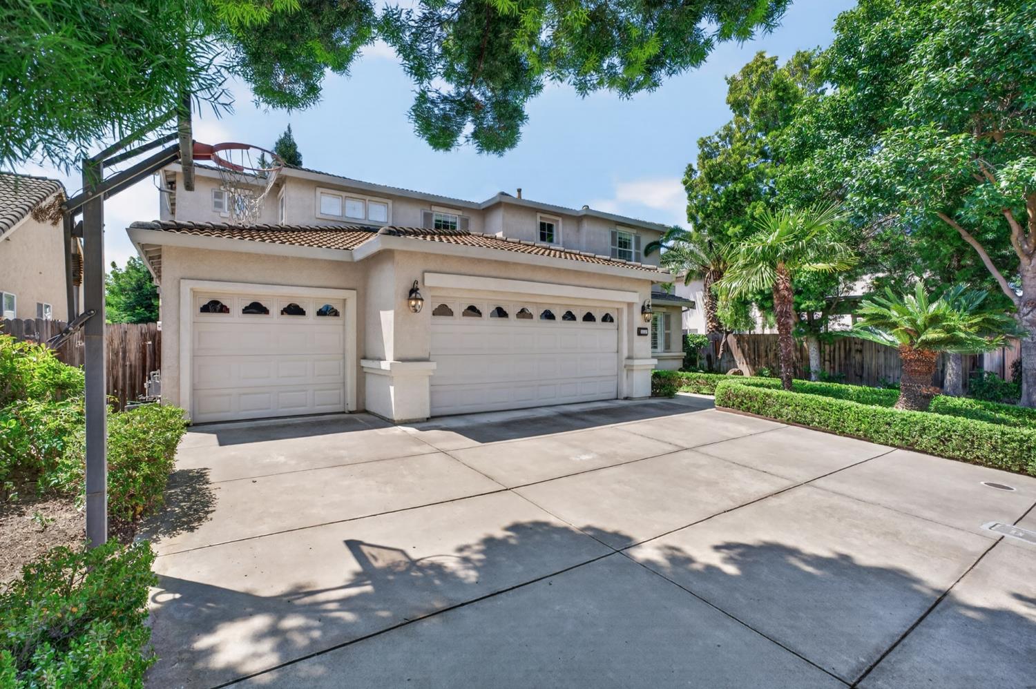2116 Steinbeck Drive