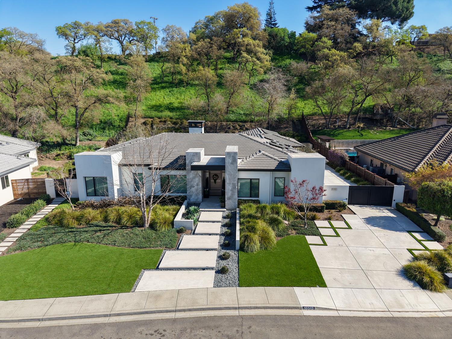 10312 Fox Borough Drive