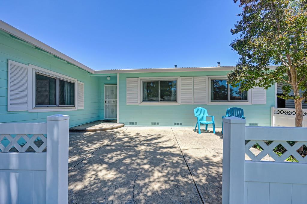 6447 Rexford Way
