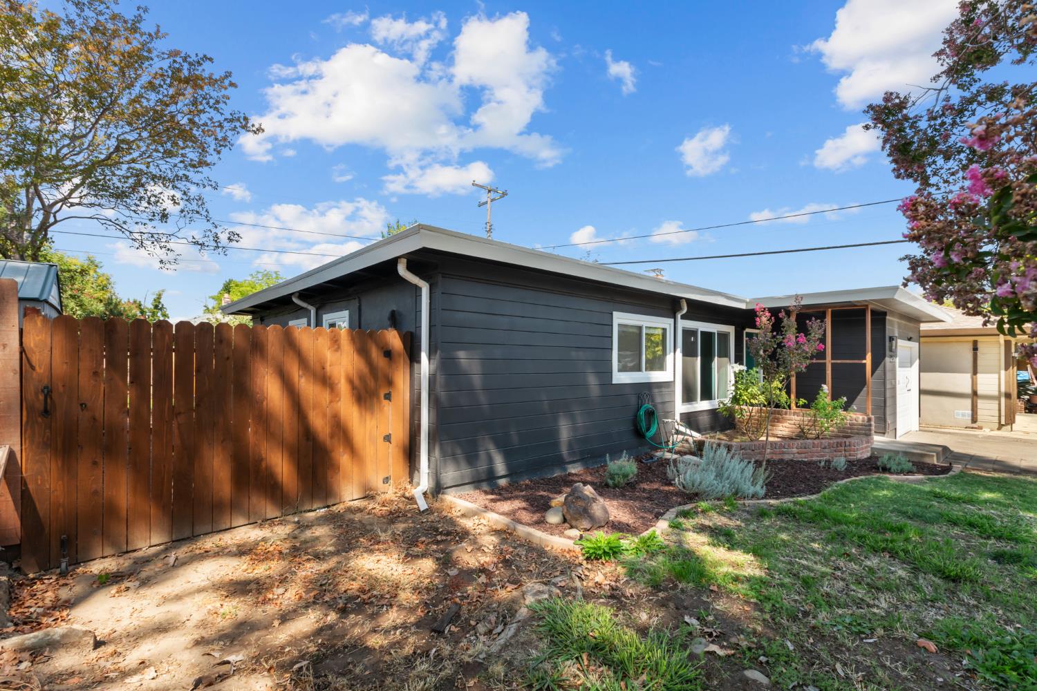 2209 Tevis Road