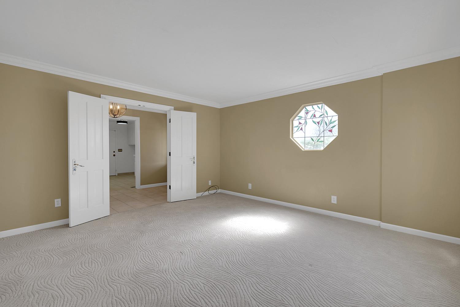 1700 Elizabeth Lane