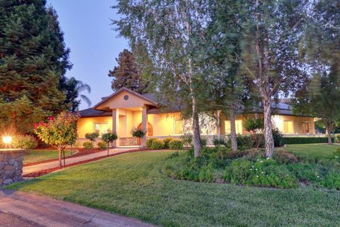 4900 Saint Augustine Drive Elk Grove CA 95758
