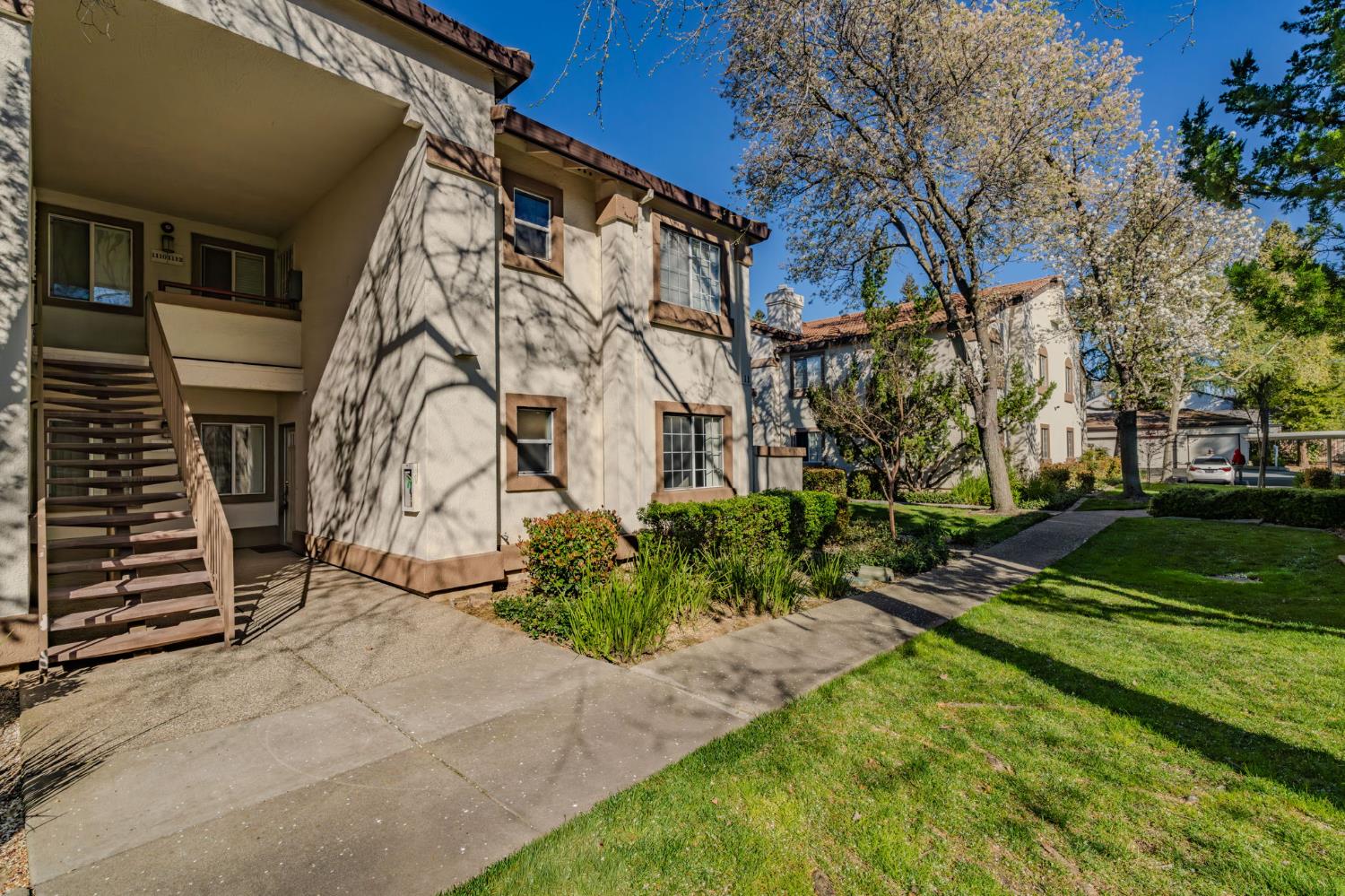 8020 Walerga Road 1111