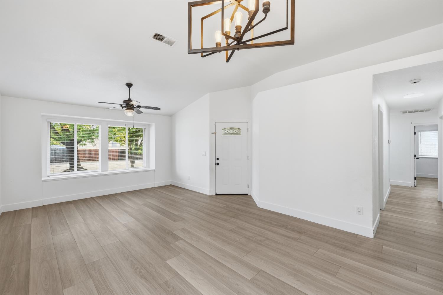 7737 Antelope Hills Dr