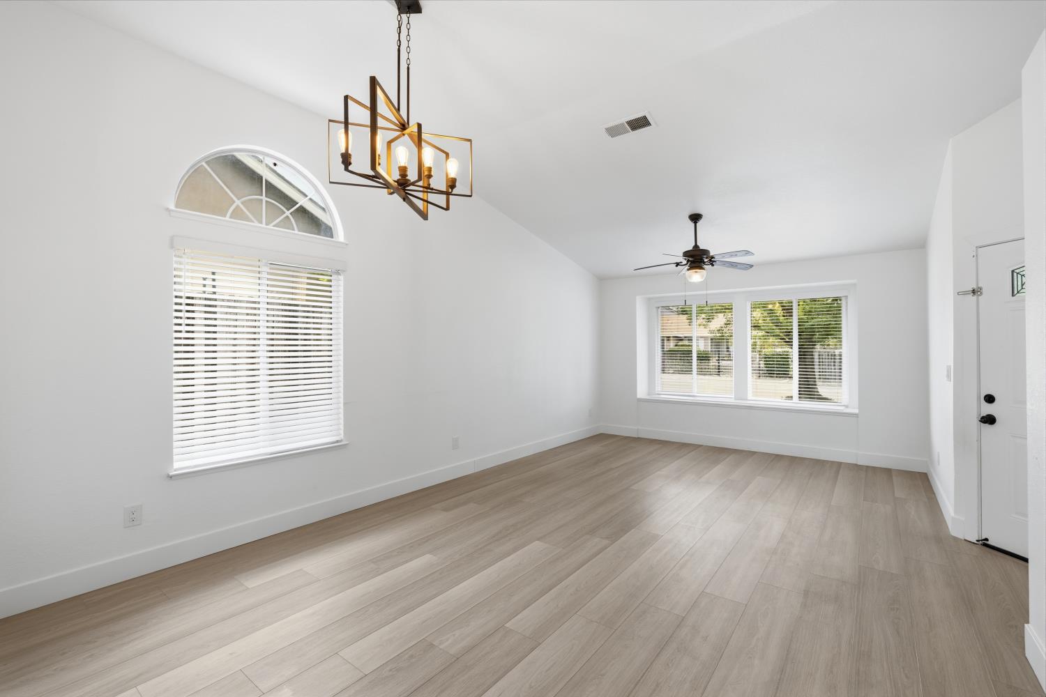 7737 Antelope Hills Dr