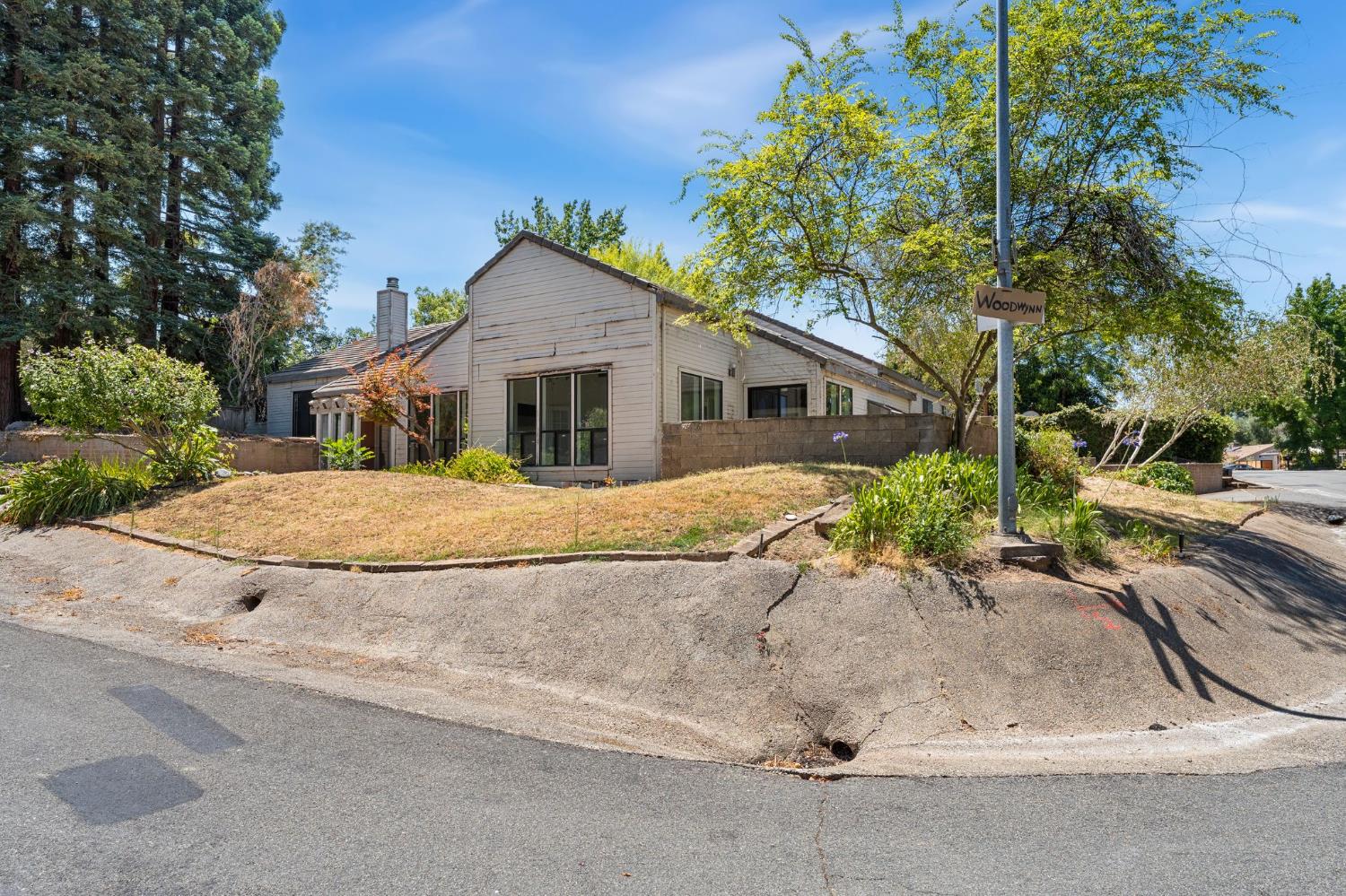 5443 Woodwynn Court
