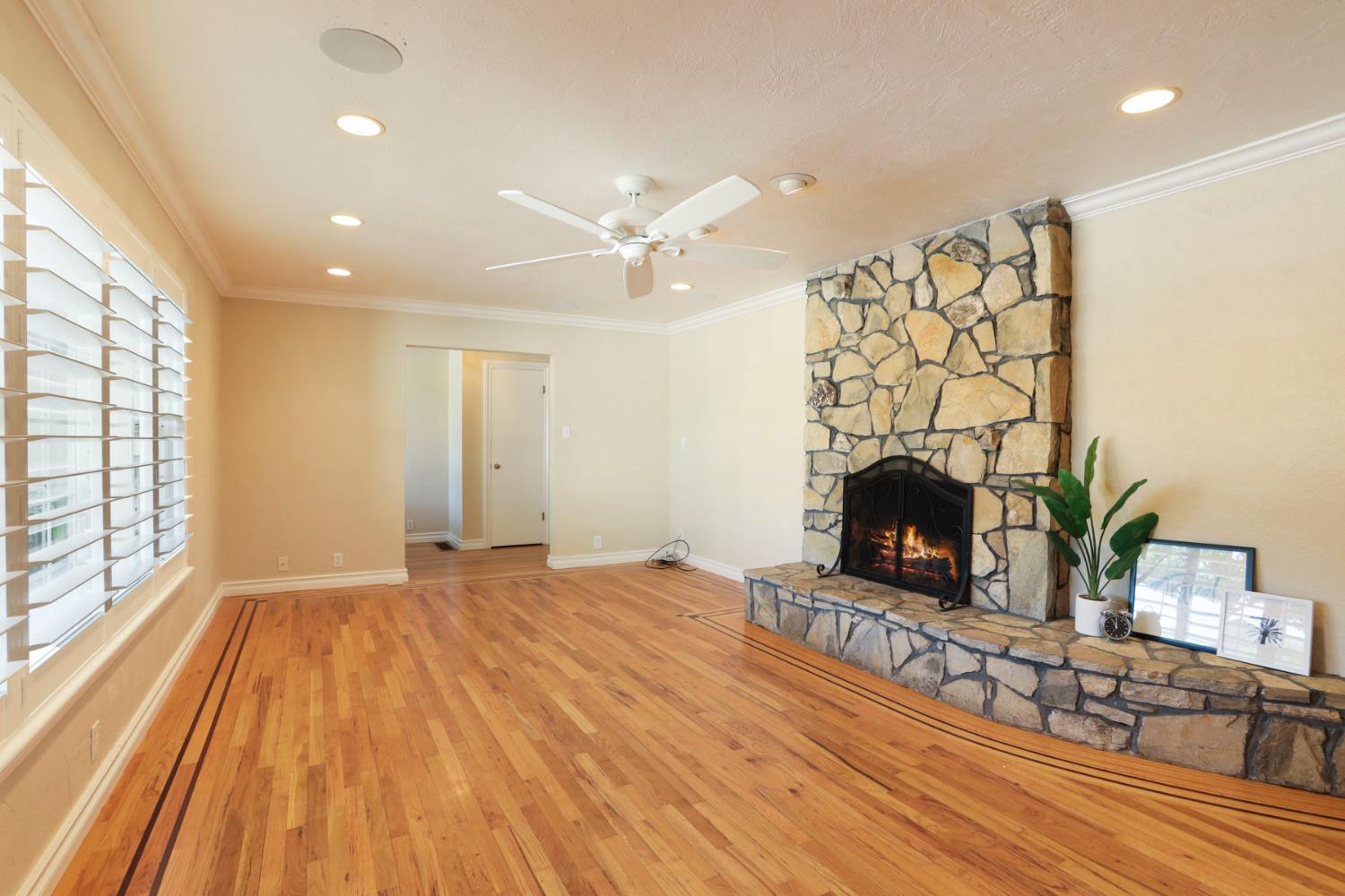 6796 E Woodward Avenue