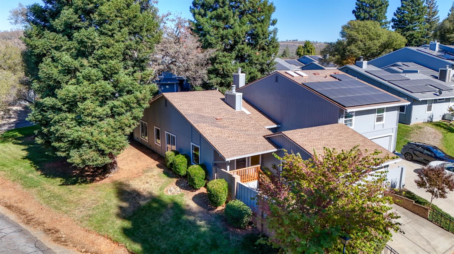 3253 Topaz Lane