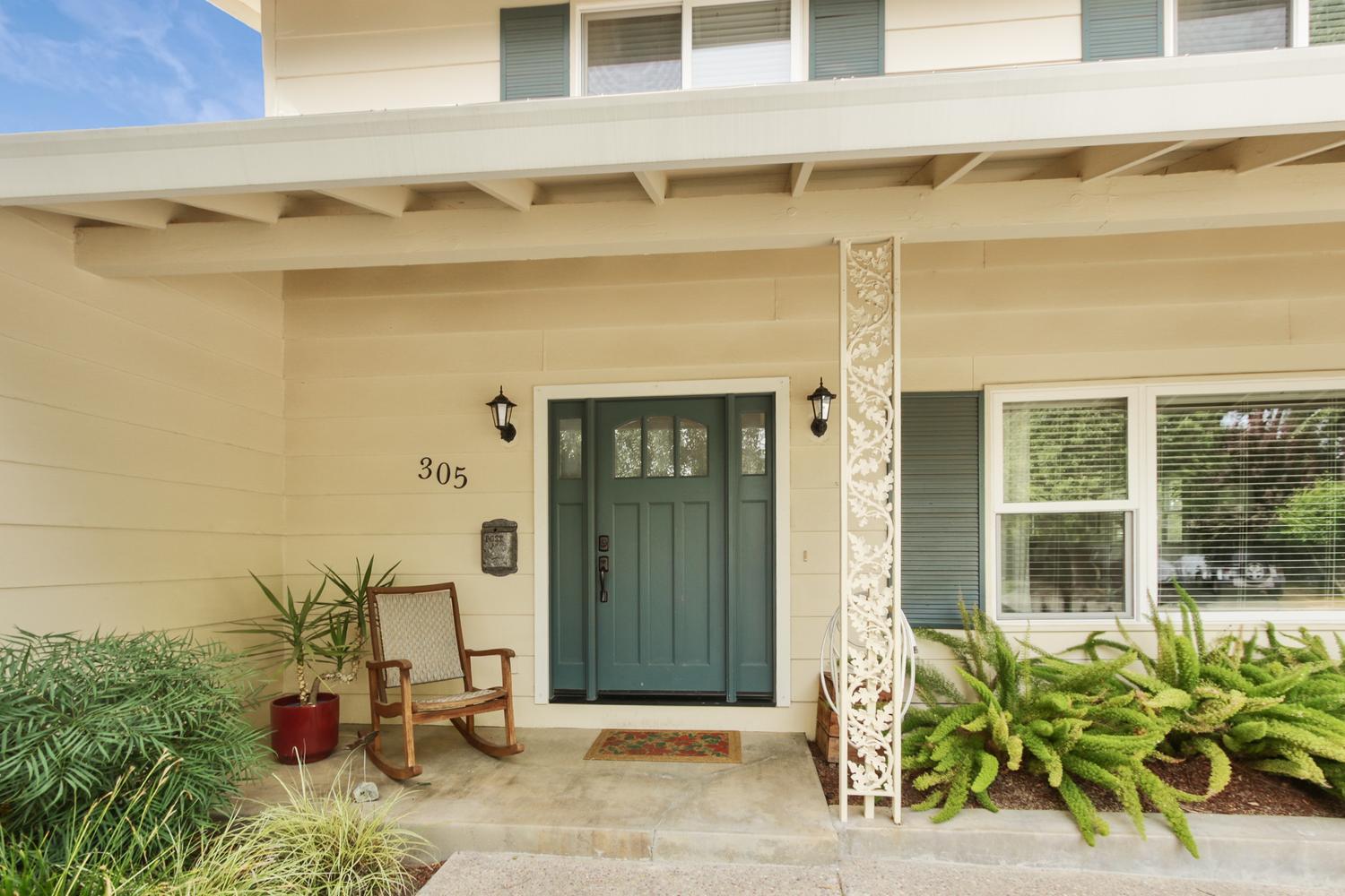 305 Cabrillo Avenue