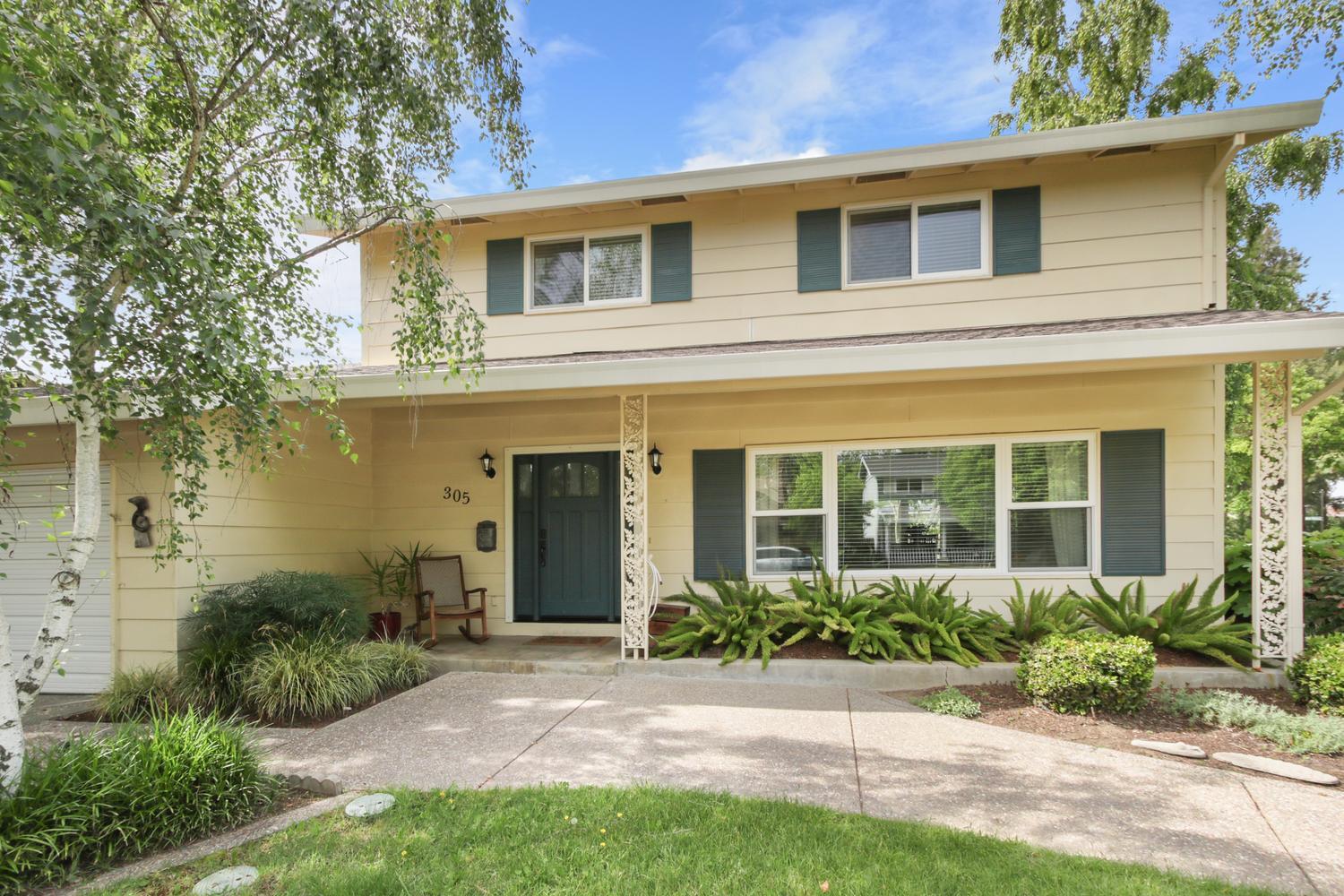 305 Cabrillo Avenue