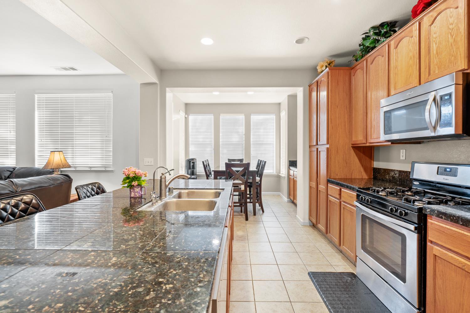 Merced, California 95348, United States, 5 Bedrooms Bedrooms, ,3 BathroomsBathrooms,Residential,Active,143745