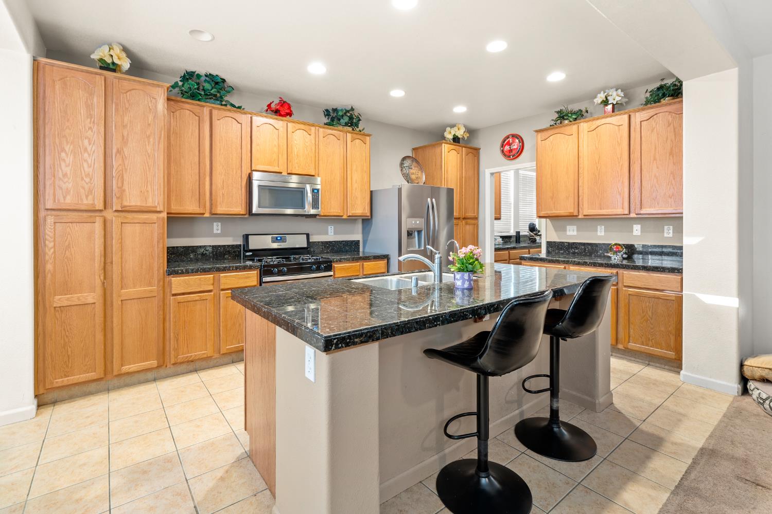 Merced, California 95348, United States, 5 Bedrooms Bedrooms, ,3 BathroomsBathrooms,Residential,Active,143745