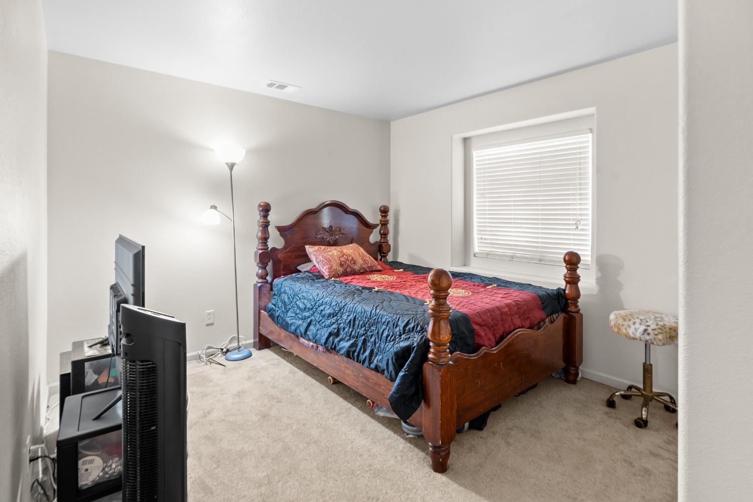 Merced, California 95348, United States, 5 Bedrooms Bedrooms, ,3 BathroomsBathrooms,Residential,Active,143745