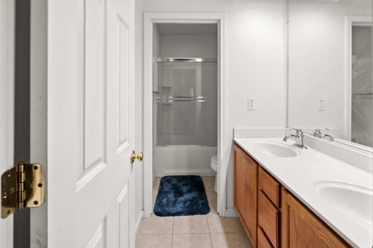 Merced, California 95348, United States, 5 Bedrooms Bedrooms, ,3 BathroomsBathrooms,Residential,Active,143745