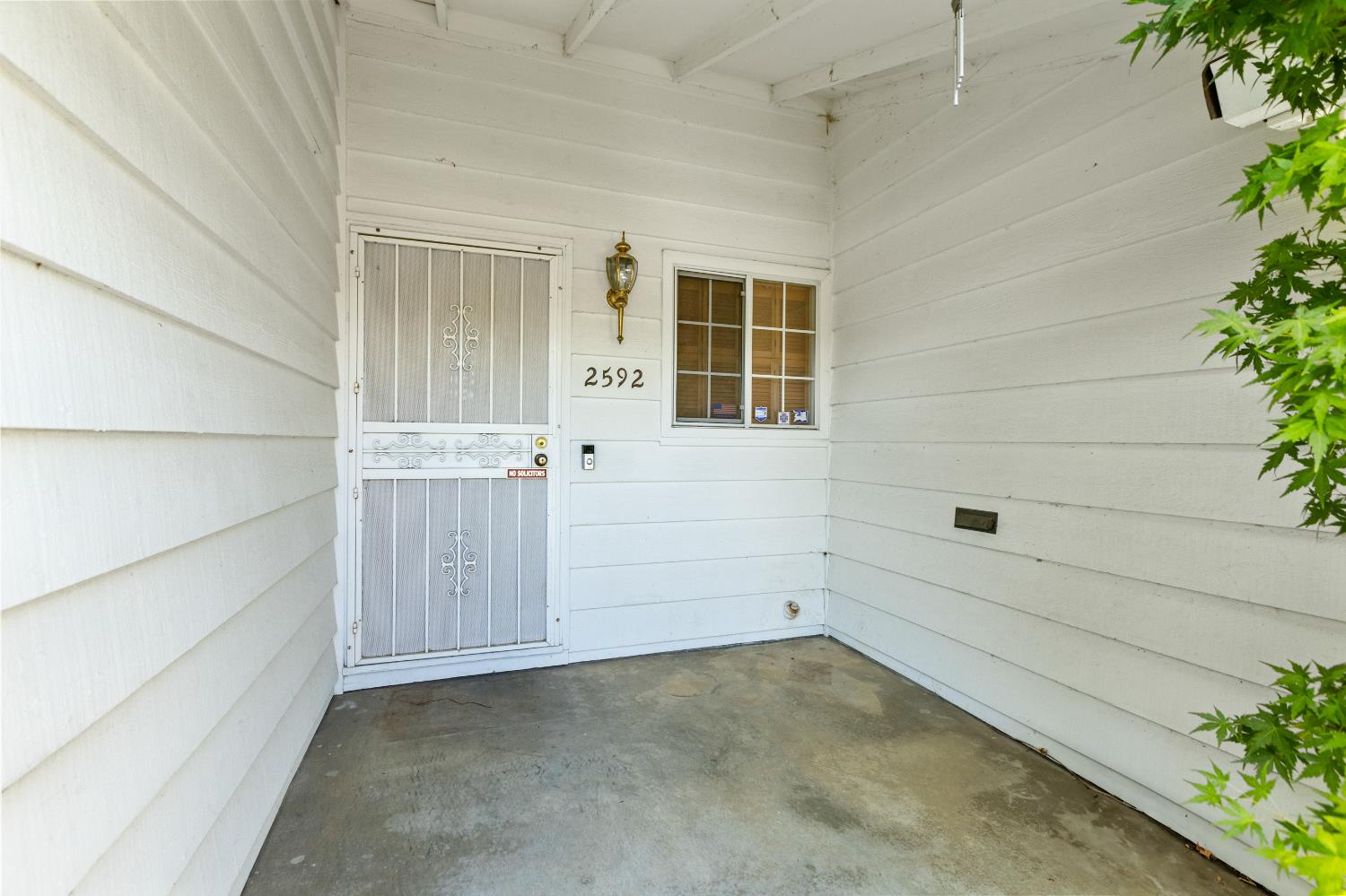 2592 Fernandez Drive