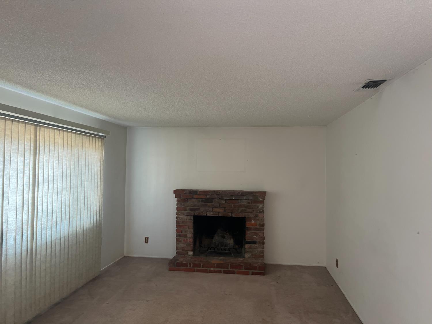 8906 Aksarben Drive