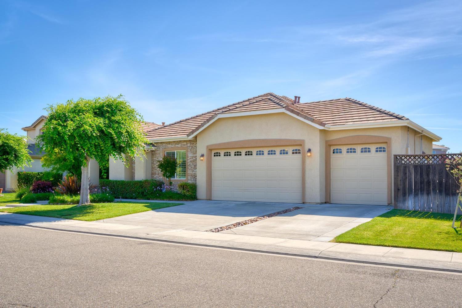1616 Langum Way