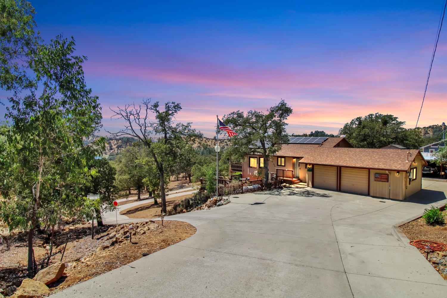 5270 Arbolada Drive