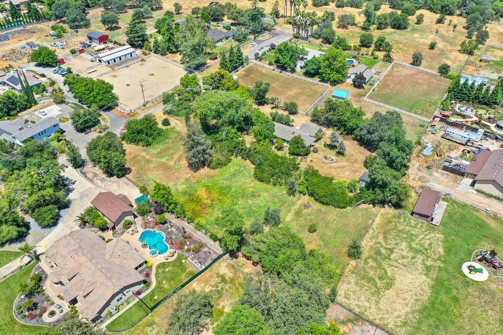 8907 Quail Lane