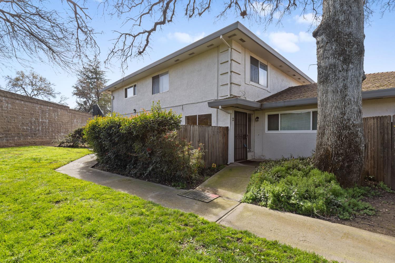 4728 Greenholme Drive 2