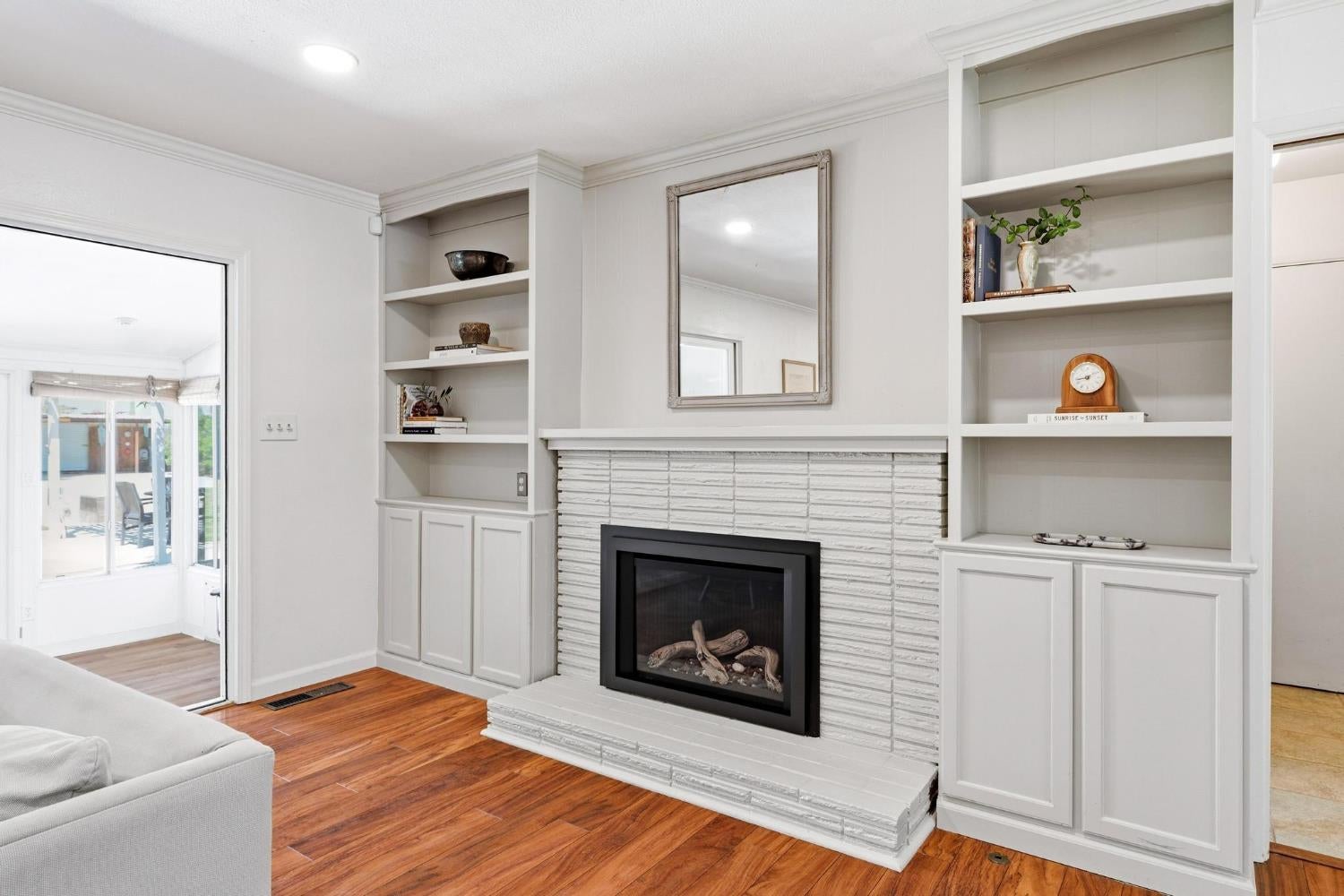 3737 Woodland Avenue