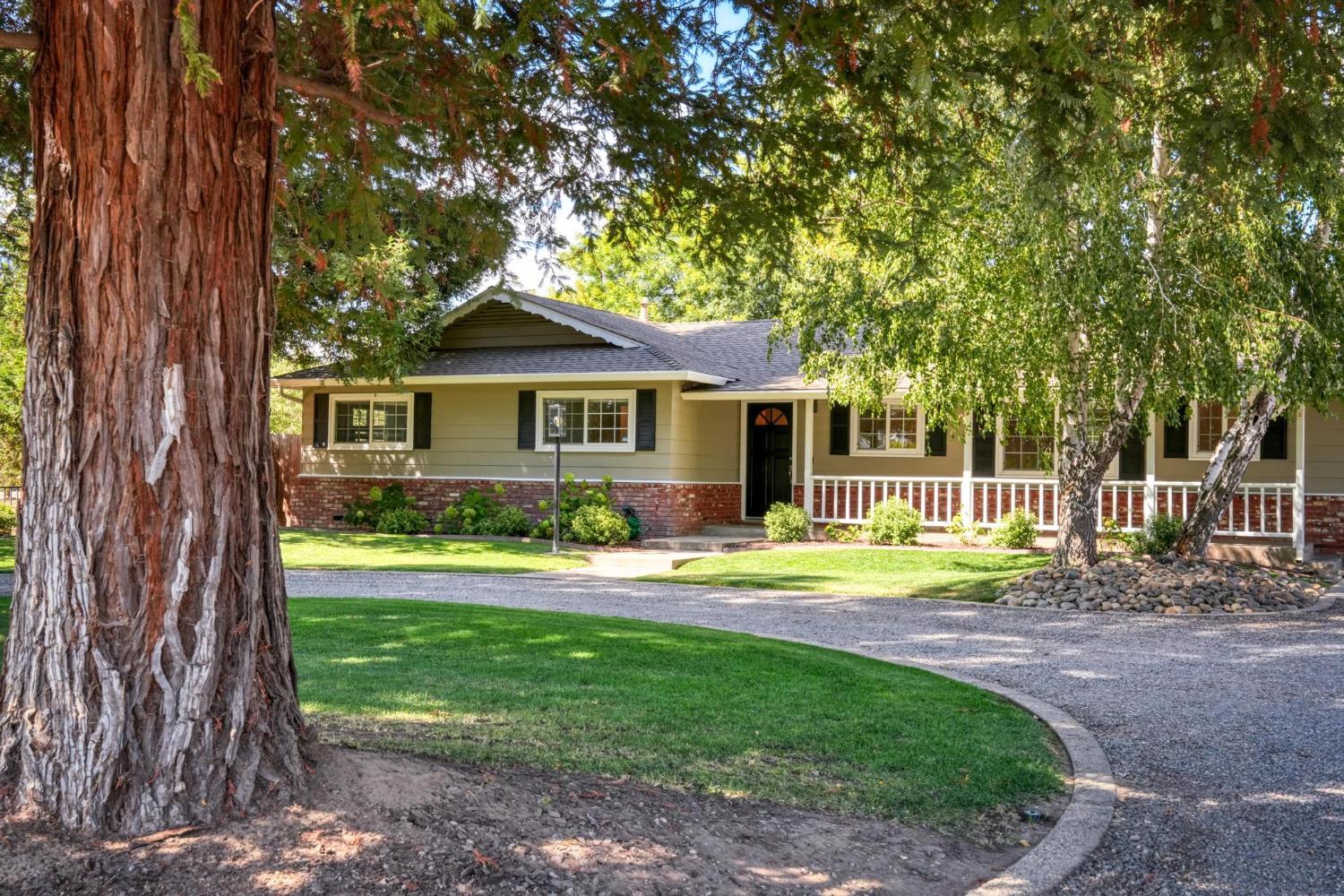 3737 Woodland Avenue