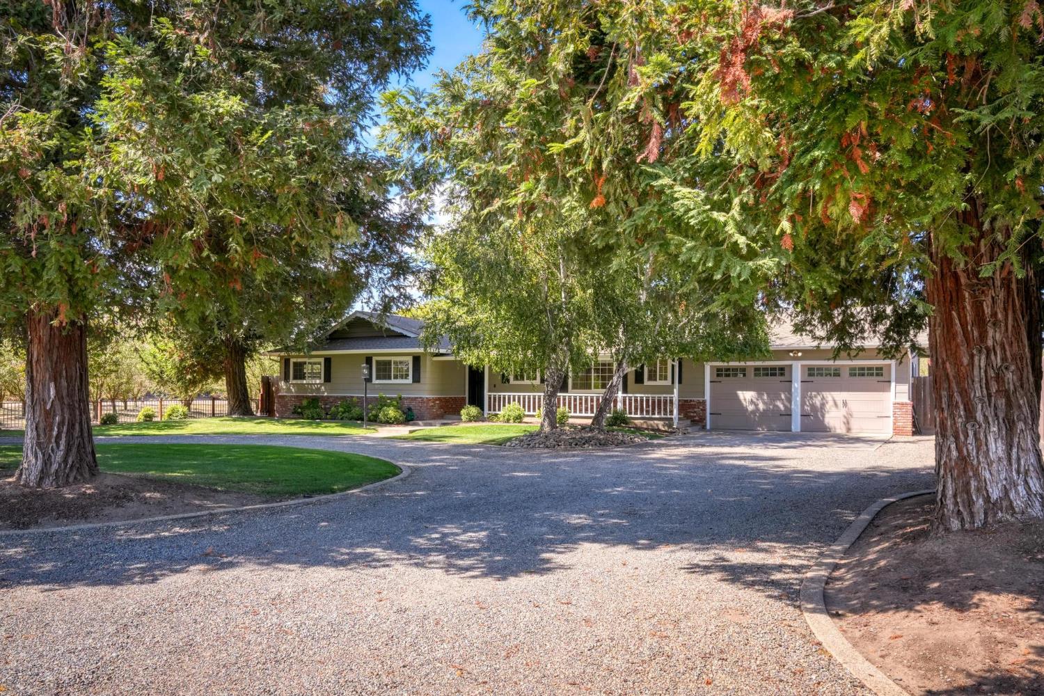 3737 Woodland Avenue