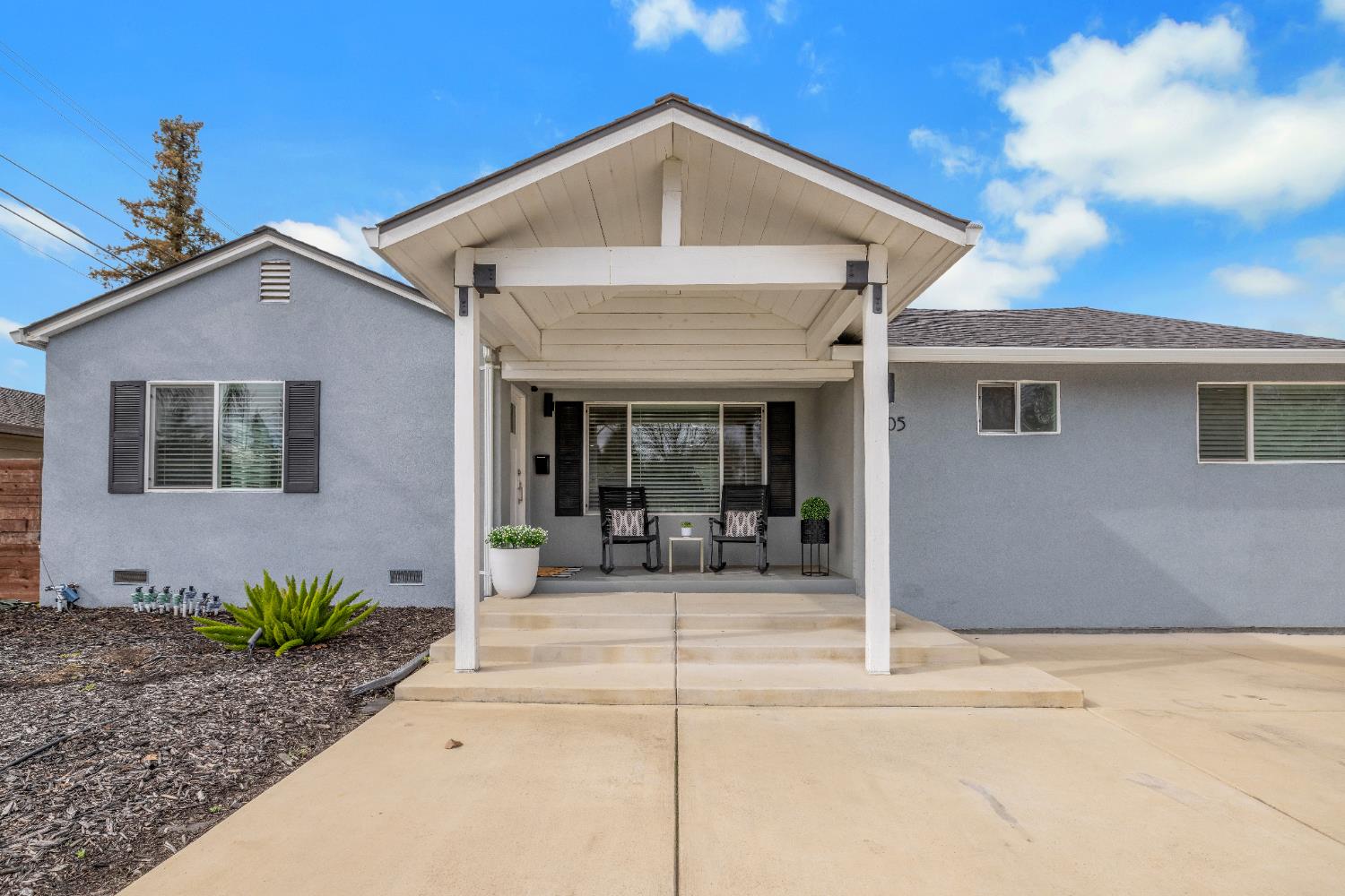 1405 Las Salinas Way