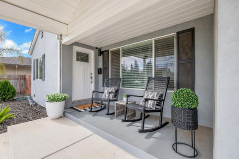 1405 Las Salinas Way Sacramento CA 95864