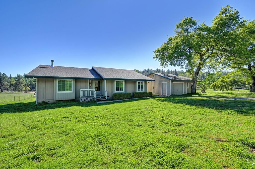 Photo of 4350 Kruk Trail, Placerville, CA 95667 (MLS # 226031925)